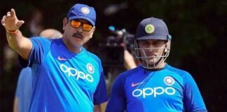 आखिर सामने आया कि किसका फैसला था धोनी को नंबर 7 पर उतरने का ravi-shastri-ms-dhoni