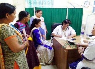 सतपुली में तीन दिवसीय स्वास्थ्य शिविर के पहले दिन सैकड़ों लोगों ने उठाया स्वास्थ्य लाभ satpuli-hospital