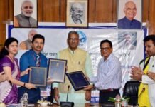 टिहरी झील में पर्यटकों के लिए जल्द उतरेगा सी-प्लेन, एमओयू साइन sea-plane-in-tehri-lake