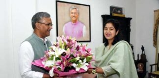 उत्तराखण्ड के विकास में महत्वपूर्ण भूमिका निभा रहा है हंस फाउंडेशन-त्रिवेंद्र सिंह रावत उत्तराखण्ड के विकास में महत्वपूर्ण भूमिका निभा रहा है हंस फाउंडेशन
