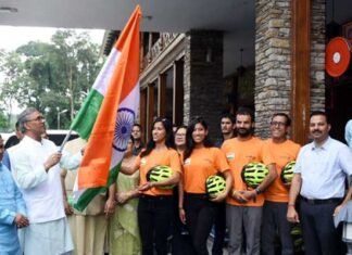 उत्तराखंड की पर्वतारोही ताशी एवं नुग्शी की टीम दुनिया के सबसे खतरनाक एडवेंचर रेस के लिए हुई रवाना Mountaineers-Tashi-and-Nungshi