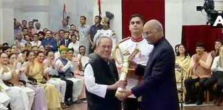 पूर्व राष्ट्रपति प्रणब मुखर्जी सहित तीन हस्तियों को मिला देश का सर्वोच्च सम्मान “भारत रत्न” President Pranab Mukherjee received Bharat Ratna