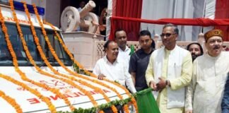 श्री भोले जी महाराज के जन्मोत्सव पर हंस फाउंडेशन ने तीन जिलों के लिए दी स्कूल बसें, एंबुलेंस bhole-ji-maharaj-birthday