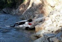 पौड़ी गढ़वाल: नयार नदी में गिरी कार, एक व्यक्ति की मौत