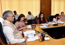 उत्तराखंड में 10 किमी के दायरे में मिलेगी स्वास्थ्य सुविधाएं, जीवनरक्षक दवाईयों की उपलब्धता सुनिश्चित हो: मुख्यमंत्री उत्तराखंड में 10 किमी के दायरे में मिलेगी स्वास्थ्य सुविधाएं, जीवनरक्षक दवाईयों की उपलब्धता सुनिश्चित हो