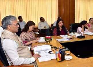 उत्तराखंड में 10 किमी के दायरे में मिलेगी स्वास्थ्य सुविधाएं, जीवनरक्षक दवाईयों की उपलब्धता सुनिश्चित हो: मुख्यमंत्री उत्तराखंड में 10 किमी के दायरे में मिलेगी स्वास्थ्य सुविधाएं, जीवनरक्षक दवाईयों की उपलब्धता सुनिश्चित हो