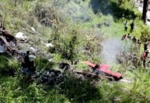 उत्तरकाशी में राहत सामग्री पहुंचाकर लौट रहा हेलीकॉप्टर क्रेश, तीन की मौत helicopter, carrying relief material to flood-affected areas, crashed in Uttarkashi