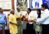 उत्तराखंड के वरिष्ठ साहित्यकार डॉ. पृथ्वी सिंह केदारखण्डी को मिला हिंदी अकादमी दिल्ली का “सहभाषा 2019 सम्मान” kedarkhandi