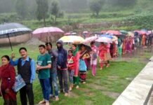 थानेश्वर एवं आदेश्वर महादेव मंदिरों में बारिश के बावजूद उमड़ी भक्तो की भारी भीड़ rain-fall