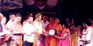 UFNI द्वारा दिल्ली में आयोजित समारोह में सुमन अधिकारी को मिला तीलू रौतेली पुरस्कार ufni-teelu-rauteli-award