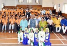 उत्तराखंड : “भारत दर्शन शैक्षिक भ्रमण” पर निकले 55 मेधावी छात्र-छात्राएं Bharat-Darshan-educational-