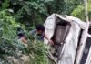 ऋषिकेश-श्रीनगर राजमार्ग पर खाई में गिरा वाहन, 2 की मौत, 8 घायल Vehicle-fell-into-ditch