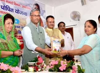 उत्तराखंड: मुख्यमंत्री दाल पोषित योजना शुरू, प्रदेश के 23.32 लाख राशन कार्ड धारकों को मिलेगा लाभ dal-poshit-yojana