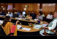 चैक पोस्ट और बॉर्डर क्षेत्रों में अवैध शराब की बिक्री को रोकने के लिए सघन चैकिंग की जाए: सीएम त्रिवेन्द्र sale of illegal liquor