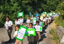 शैमफोर्ड स्कूल द्वारा निकाली गई स्वच्छता सेवा जागरूकता रैली samford-school-srinagar