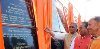 मुख्यमंत्री ने अल्मोड़ा के लिये कुल 9902.52 लाख रुपये की विकास योजनाओं का शिलान्यास एवं लोकापर्ण किया Soban Singh Jeena medical college