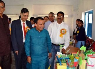 जिला विज्ञान महोत्सव में 15 ब्लाकों के 400 बाल वैज्ञानिकों ने किया प्रतिभाग, ये रहे विजेताओं के नाम bal-vaigyanik