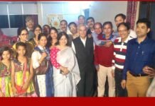 12 बग्वालियों के 12 दिए जलाकर लोकगीतों के साथ किया दीपोत्सव कार्यक्रम का शुभारम्भ bigul-sanstha-deepotsav