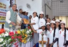 राष्ट्रीय स्वैच्छिक रक्तदान दिवस पर मुख्यमंत्री ने रक्तदान शिविर का किया उद्घाटन Chief Minister inaugurated blood donation camp on National Voluntary Blood Donation Day