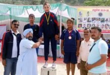 श्रीनगर गढ़देवा: दूसरे दिन 3000 मी. दौड़ में दुगड्डा के प्रभु, पौड़ी की रोशनी रही प्रथम श्रीनगर गढ़देवा srinagar-gardeva