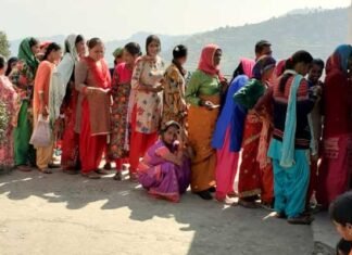 पंचायत चुनाव: द्वितीय चरण में यमकेश्वर ब्लॉक में सबसे अधिक, एकेश्वर में सबसे कम हुआ मतदान voting-panchayat-election
