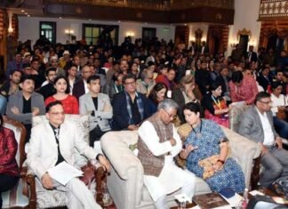राज्य स्थापना सप्ताह के तहत मसूरी में आयोजित फिल्म कान्क्लेव में पहुंची केंद्रीय मंत्री स्मृति ईरानी, मुख्यमंत्री त्रिवेन्द्र सिंह रावत व प्रसिद्ध फिल्मी हस्तियों Film-Conclave-Mussoorie