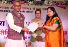 ‘‘मेरे सैनिक मेरा अभिमान’’ कार्यक्रम में मुख्यमंत्री ने शहीद की पत्नी को सौंपा नियुक्ति पत्र Mere-Sainik-Mera-Abhimaan