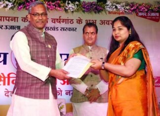 ‘‘मेरे सैनिक मेरा अभिमान’’ कार्यक्रम में मुख्यमंत्री ने शहीद की पत्नी को सौंपा नियुक्ति पत्र Mere-Sainik-Mera-Abhimaan