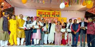 हिंदी कवि नीरज नैथानी को मानस मंच, कानपुर में मिला श्रीमती तेज कौर स्मृति सम्मान manas-manch