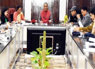 उत्तराखंड में संविदा पर काम कर रहे कर्मियों को नियमित भर्ती में प्राथमिकता दी जाये : सीएम त्रिवेंद्र recruitment-to-contract-worker