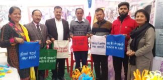 शिक्षा से वंचित बच्चे मुख्यधारा से जुड़कर बढ़ रहे हैं स्वावलंबन की ओर…. sangeeta-farasi