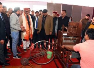 देहरादून: सीएम त्रिवेन्द्र ने किया नेशनल हैण्डलूम एक्सपो का उद्घाटन National-Handloom-Expo