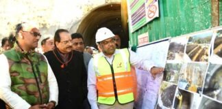 ऋषिकेश-कर्णप्रयाग रेल लाइन परियोजना का सीएम त्रिवेन्द्र ने किया निरीक्षण, 2021 तक श्रीनगर तक रेल लाइन पहुंचाने का लक्ष्य Rishikesh-Karnprayag Rail Line Project