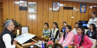 उत्तराखण्ड: मुख्यमंत्री से मिले बाल विधानसभा के मुख्यमंत्री एवं सदस्य baal-vidhansabha