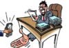 ग्रेनो प्राधिकरण में भ्रष्टाचार का मामला: लीज डीड के नाम पर 10 लाख रूपये की रिश्वत, आरोपी मेनेजर बर्खास्त greater noida authority bribe
