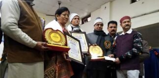 गढ़वाली भाषा के वरिष्ठ साहित्यकारों मोहन लाल नेगी एवं बचन सिंह नेगी को मिला डॉ. गोविन्द चातक स्मृति आखर साहित्य सम्मान-2019 govind-chatak-award