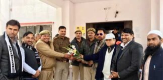 नहर में कूदकर 5 लोगों की जान बचाने वाले जांबाज़ पुलिस कर्मियों को एक्टिव सिटीज़न टीम ने किया सम्मानित