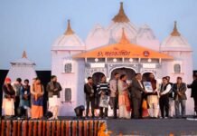 9 दिवसीय इंदिरापुरम महाकौथिग का शानदार आगाज, पहले दिन रही गजेन्द्र राणा के गीतों की धूम indirapuram-mahakauthig