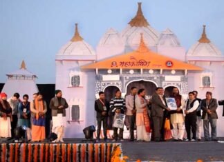 9 दिवसीय इंदिरापुरम महाकौथिग का शानदार आगाज, पहले दिन रही गजेन्द्र राणा के गीतों की धूम indirapuram-mahakauthig