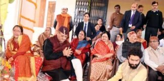राज्यपाल बैबी रानी मौर्य, माता मंगला एवं भोले जी महाराज ने किया कुर्मांचल भवन परिसर में नवनिर्मित दुर्गा मंदिर का लोकार्पण kurmanchal-bhavan-dehradun