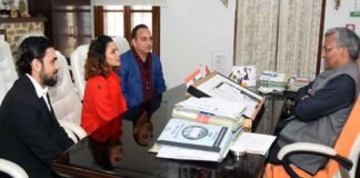 अभिनेत्री चित्रांशी रावत ने मुख्यमंत्री से की मुलाकात, उत्तराखंड में करेंगी फिल्म की शूटिंग Actress Chitranshi Rawat
