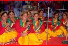 चमराड़ा में आयोजित पंथ्या दादा महोत्सव के दूसरे दिन मांगल गीतों एवं लोक गायक अमित सागर के गीतों की रही धूम chamrada-mahotsav