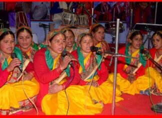 चमराड़ा में आयोजित पंथ्या दादा महोत्सव के दूसरे दिन मांगल गीतों एवं लोक गायक अमित सागर के गीतों की रही धूम chamrada-mahotsav