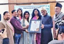 ‘एक शाम-क़ैफी आज़मी के नाम’ कार्यक्रम में ग़ज़ल गायिका डॉ. मालविका हरिओम ने बाँधा समा dr-malvika