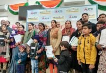 बिल्डर संगठन क्रेडाई ने पुलवामा आतंकी हमला के शहीद जवानों के परिजनों को दिया छत का सहारा flats to the families of soldiers killed in Pulwama attack