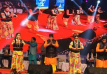 ग्रेनो प्राधिकरण के स्थापना दिवस कार्यक्रम में शनिवार की शाम रही उत्तराखंड के नाम, पहाड़ी लोक गीतों पर जमकर थिरके लोग greno-program