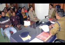 शिक्षिका से अभद्र व्यवहार मामले की जांच शुरू, शिक्षिकाओं ने छात्र हित में फिलहाल आंदोलन किया स्थगित indecent-behavior-with-teacher