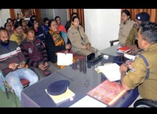शिक्षिका से अभद्र व्यवहार मामले की जांच शुरू, शिक्षिकाओं ने छात्र हित में फिलहाल आंदोलन किया स्थगित indecent-behavior-with-teacher