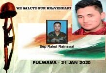 पुलवामा मुठभेड़ में शहीद राहुल का पार्थिव शरीर उत्तराखंड पहुंचा, श्रद्धांजलि देने उमड़ा जनसैलाब martyr-Rahul-Rainswal