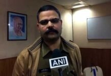 गौतमबुद्ध नगर (नोएडा) के SSP वैभव कृष्ण सस्पेंड, कई जिलों के कप्तान भी बदले noida ssp-vaibhav-krishan